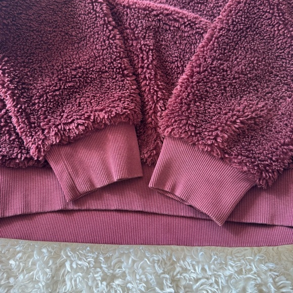 Lululemon Textured Fleece 1/2 Half Zip Hoodie Pullover Red Merlot W3FLRS Size 10 - Picture 10 of 15